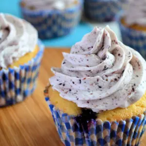 BOSBESSEN CUPCAKES