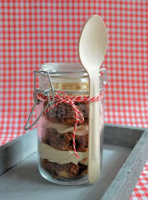 cake-in-a-jar-1