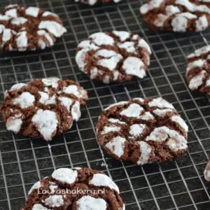 Chocolate crinkle cookies bakken