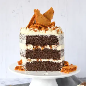 Honeycomb chocolade laagjestaart