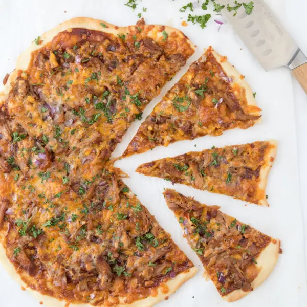 BBQ pulled pork pizza