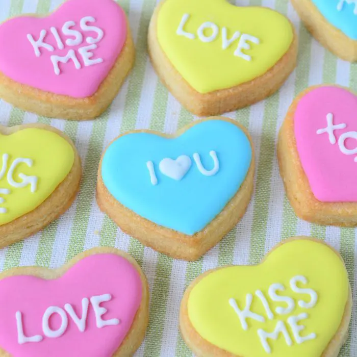 Harten koekjes met lieve boodschap