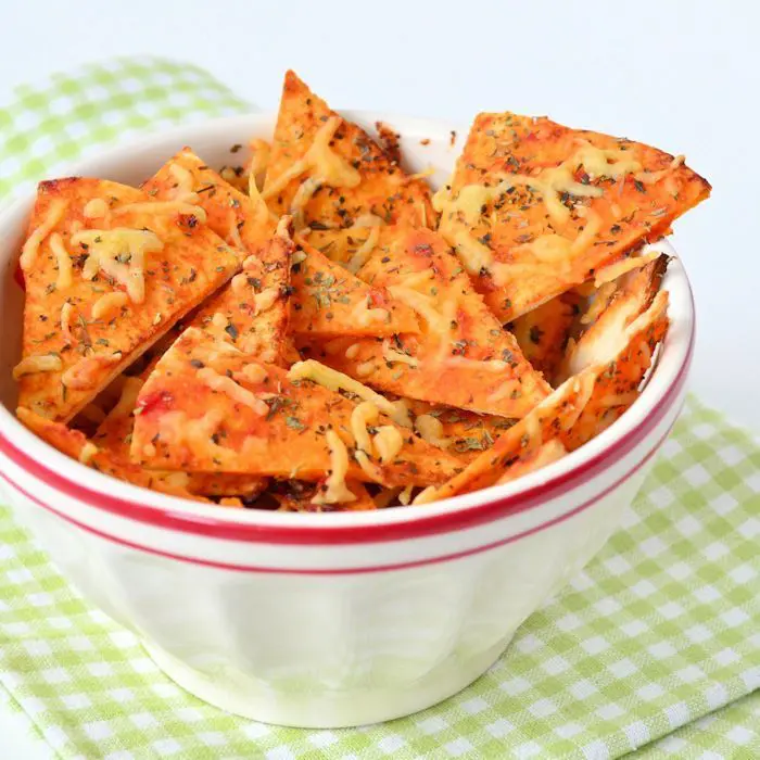 Pizza tortilla chips