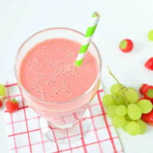 AARDBEIEN DRUIVEN SMOOTHIE