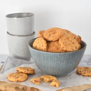 BACON-CHEDDAR KOEKJES