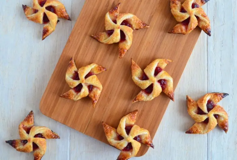 Cranberry bladerdeeg molentjes