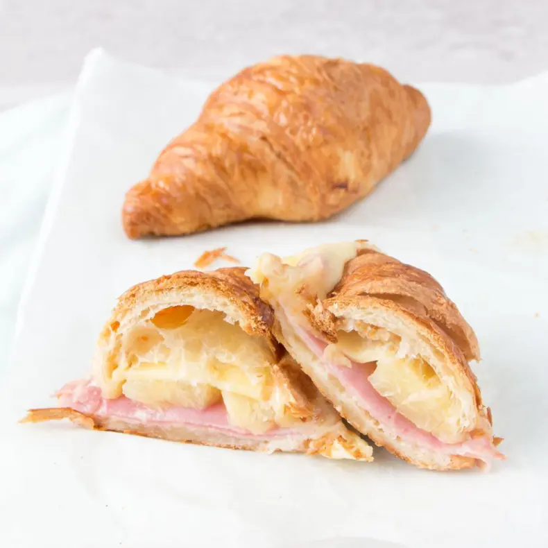 Croissant tosti Hawaii