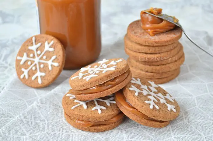 gingerbread sandwich koekjes met karamel 2a