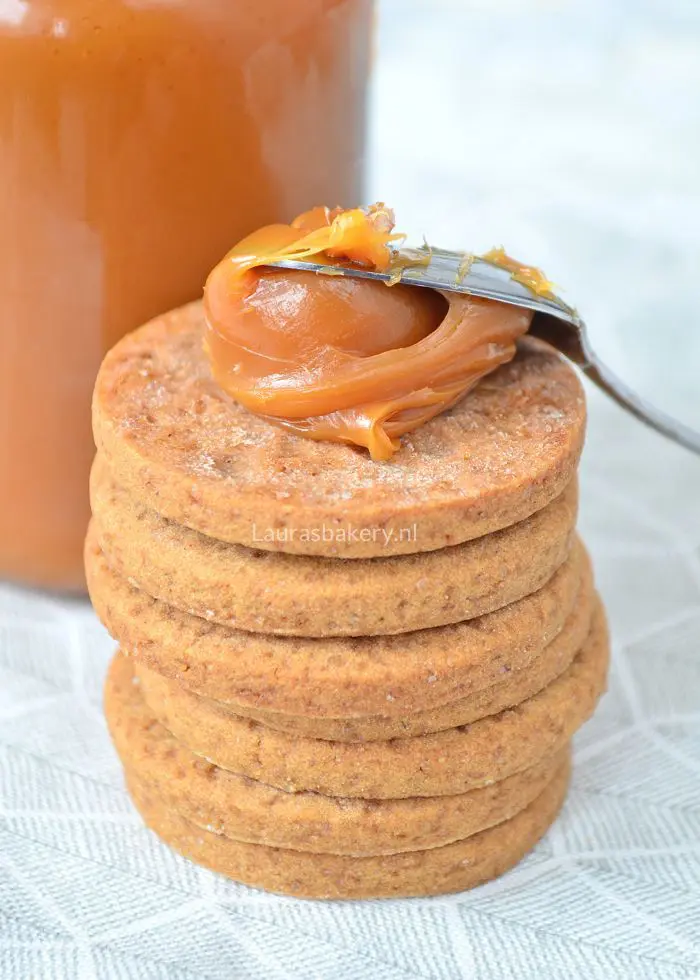 gingerbread sandwich koekjes met karamel 3a
