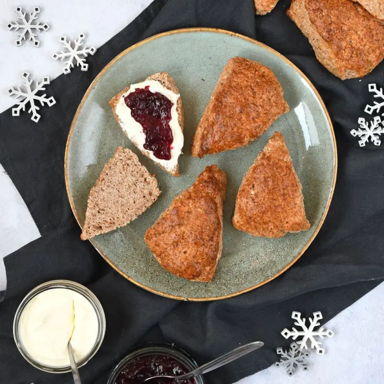 Gingerbread scones