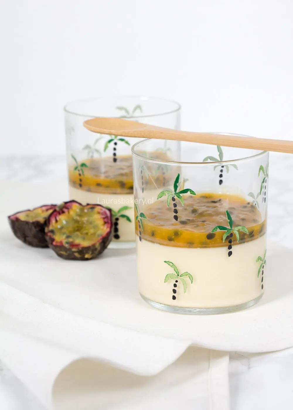 Passievrucht panna cotta