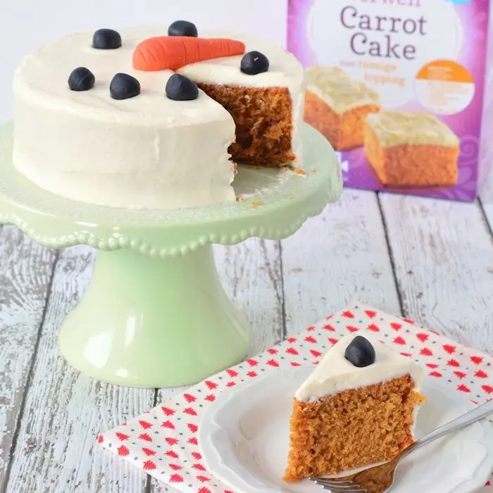 Sneeuwman carrot cake