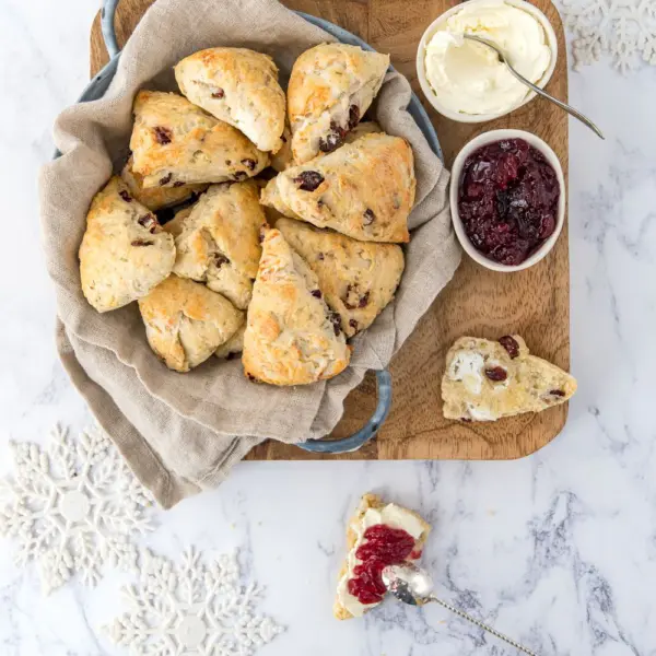 Cranberry-geitenkaas scones