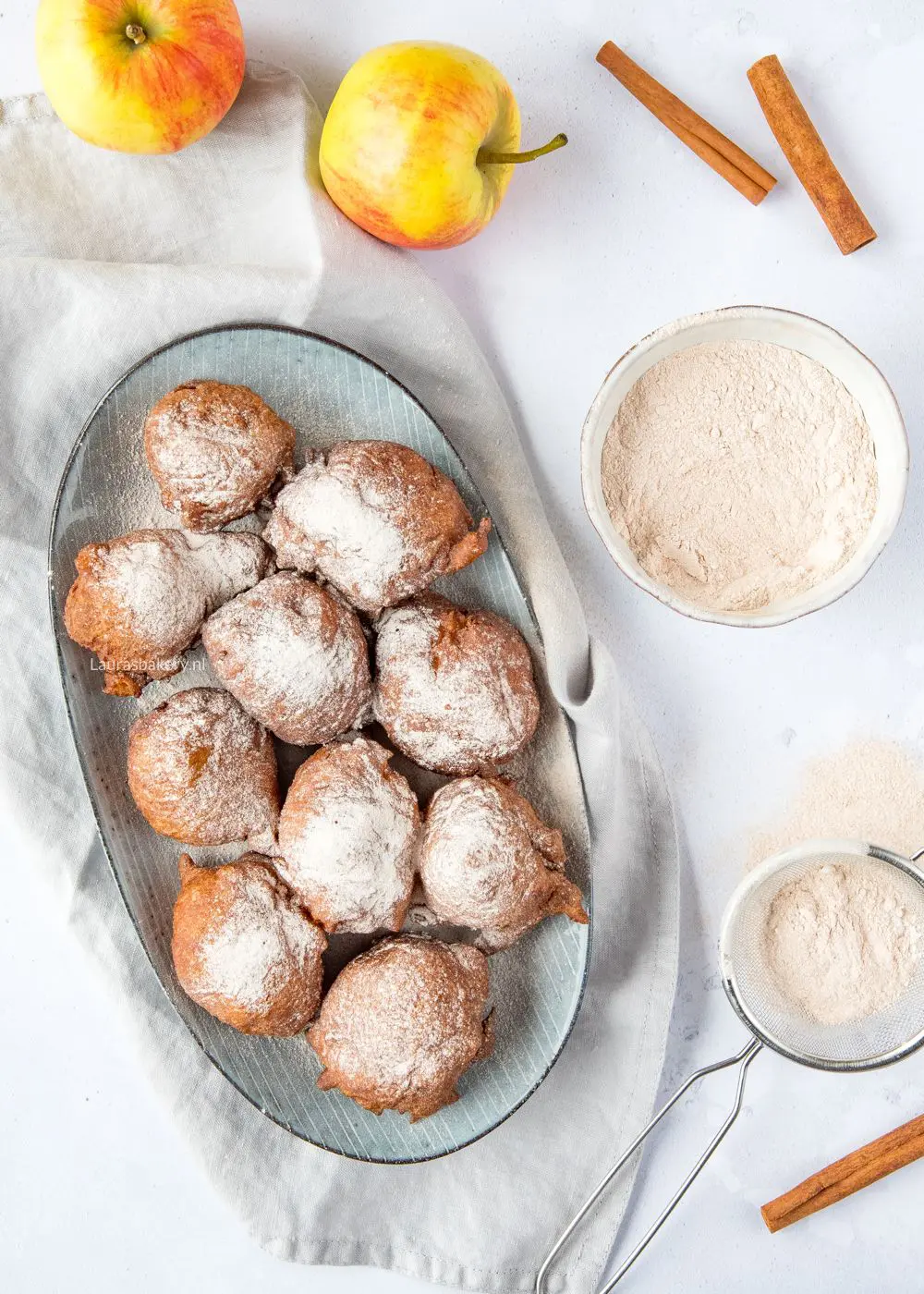 Appel-kaneel oliebollen