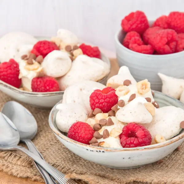 Hazelnoot-framboos eton mess