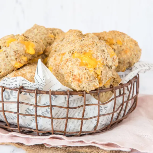 Volkoren cheddar sodabroodjes