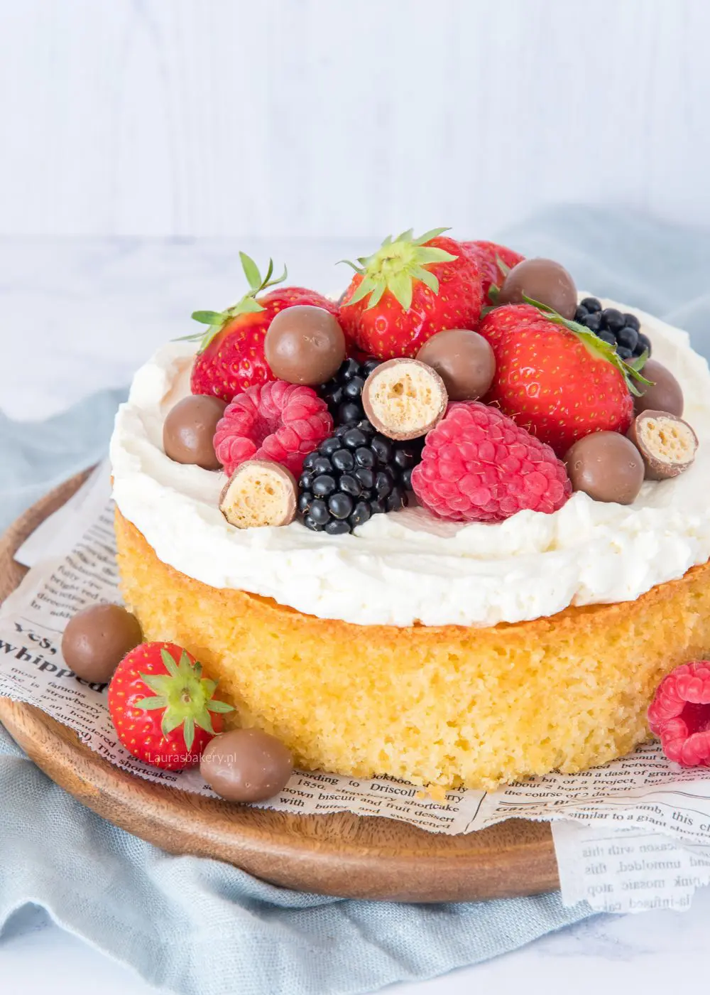 Pelmel Geven Zus 4 persoons taart met rood fruit - Laura's Bakery