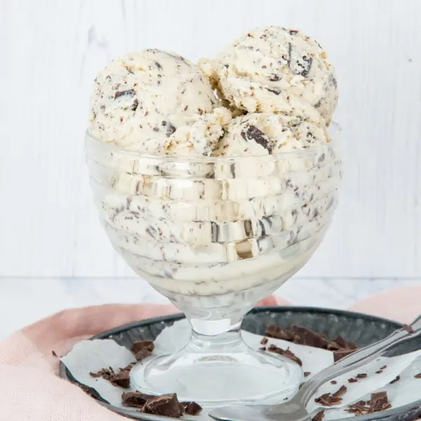 Stracciatella ijs