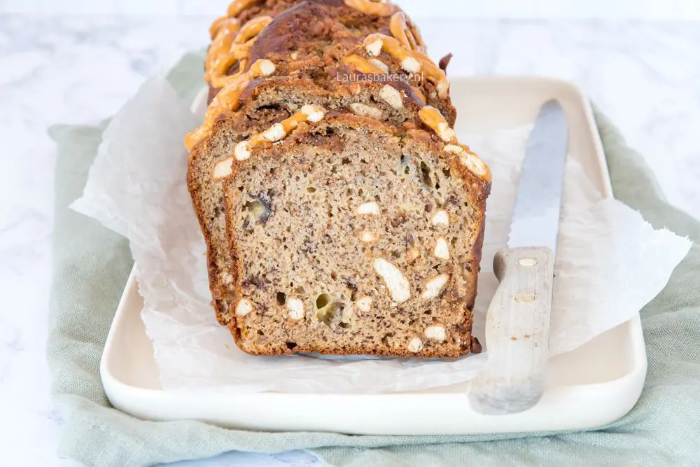 Pindakaas-pretzel bananenbrood-2a