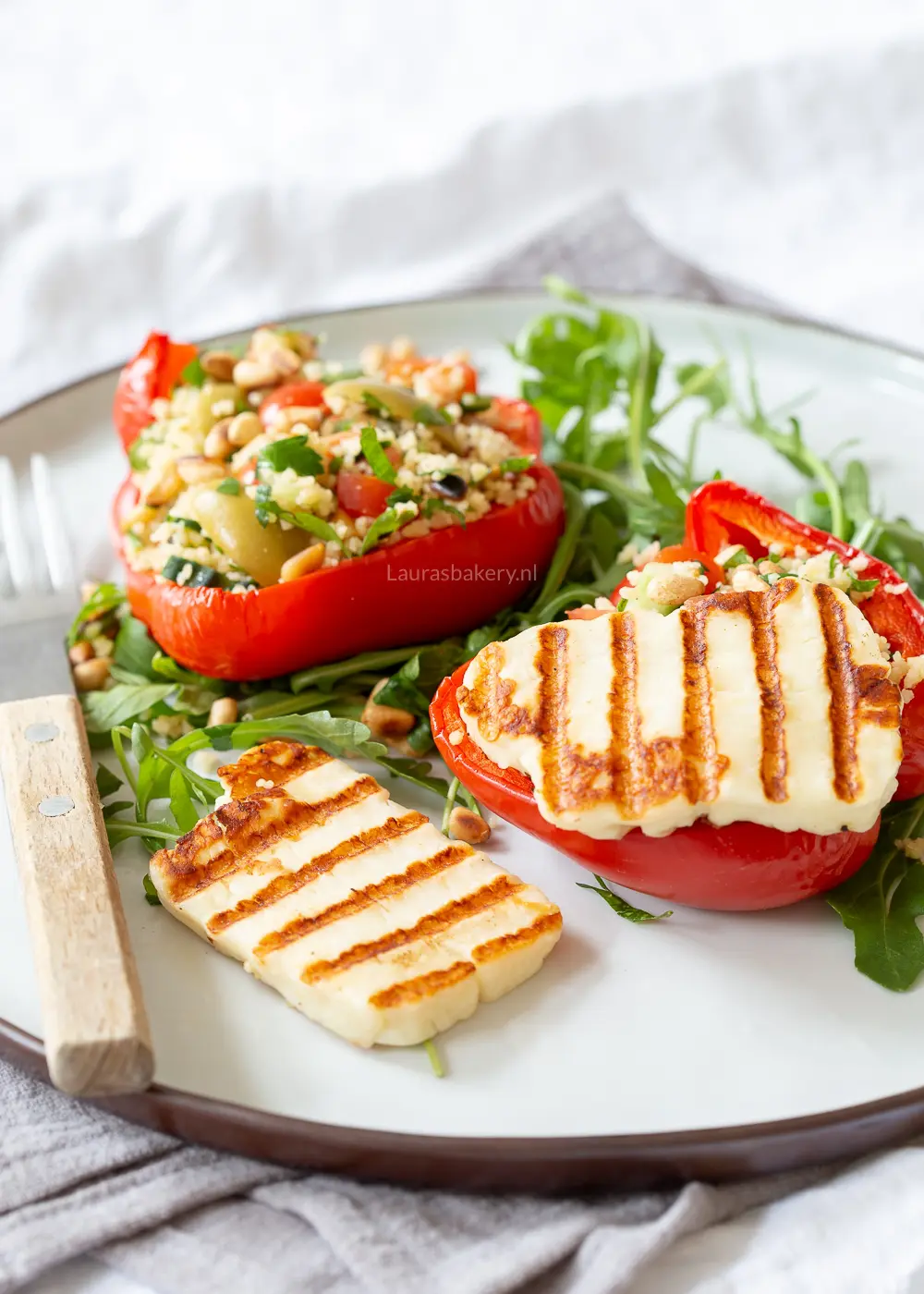 Gevulde paprika’s met couscous en halloumi