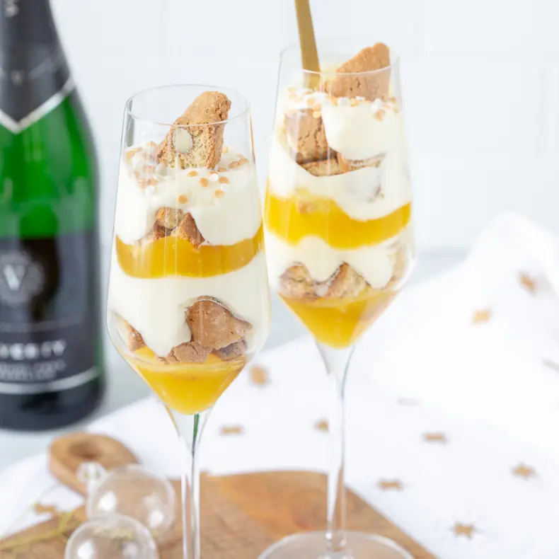 Citroen-champagne trifle