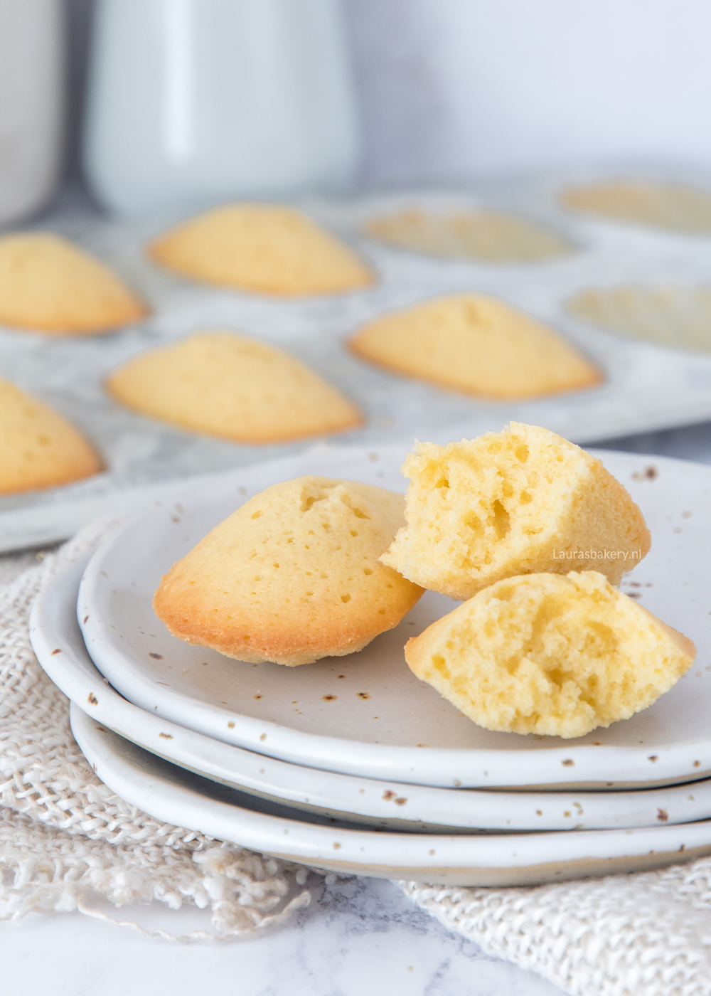 Madeleine cakes