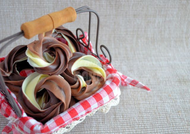 08 - 3kleuren choco kerstkransjes 2