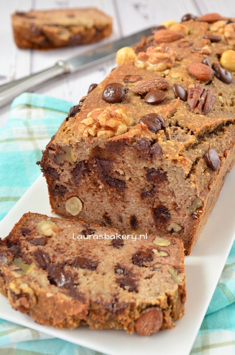 Bananenbrood met noten en chocola 