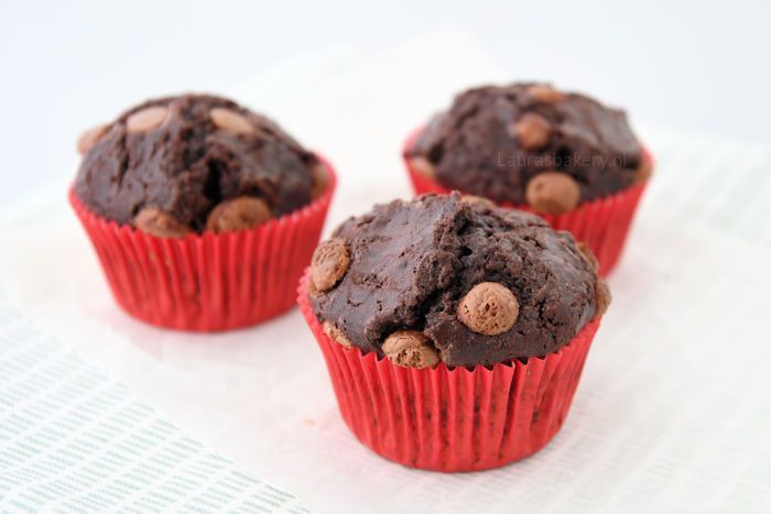 Chocolade muffins bakken