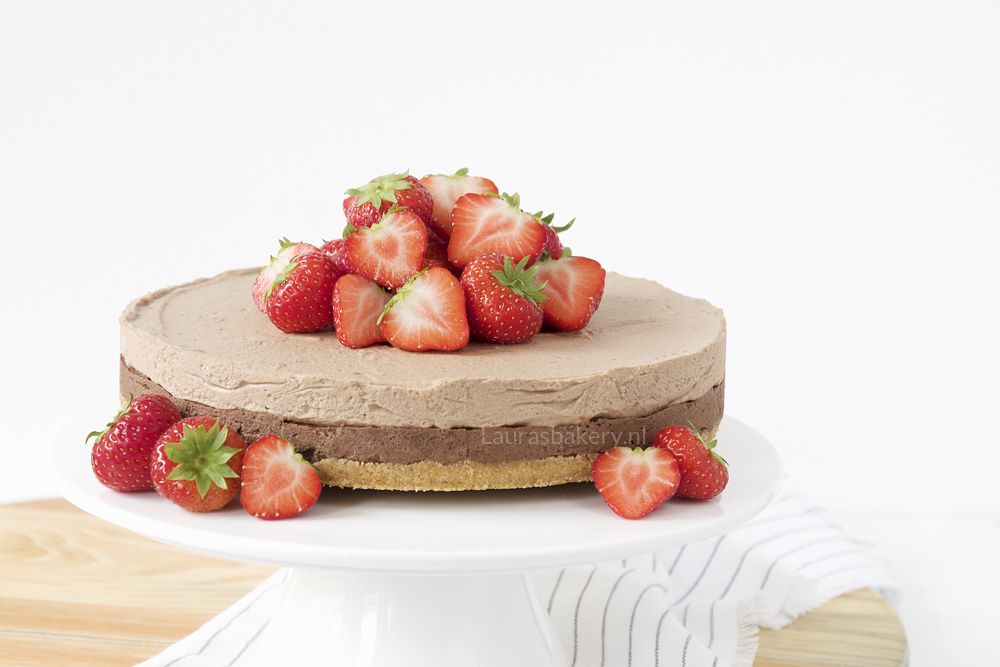 CHOCOLADEMOUSSE TAART MET AARDBEIEN
maken