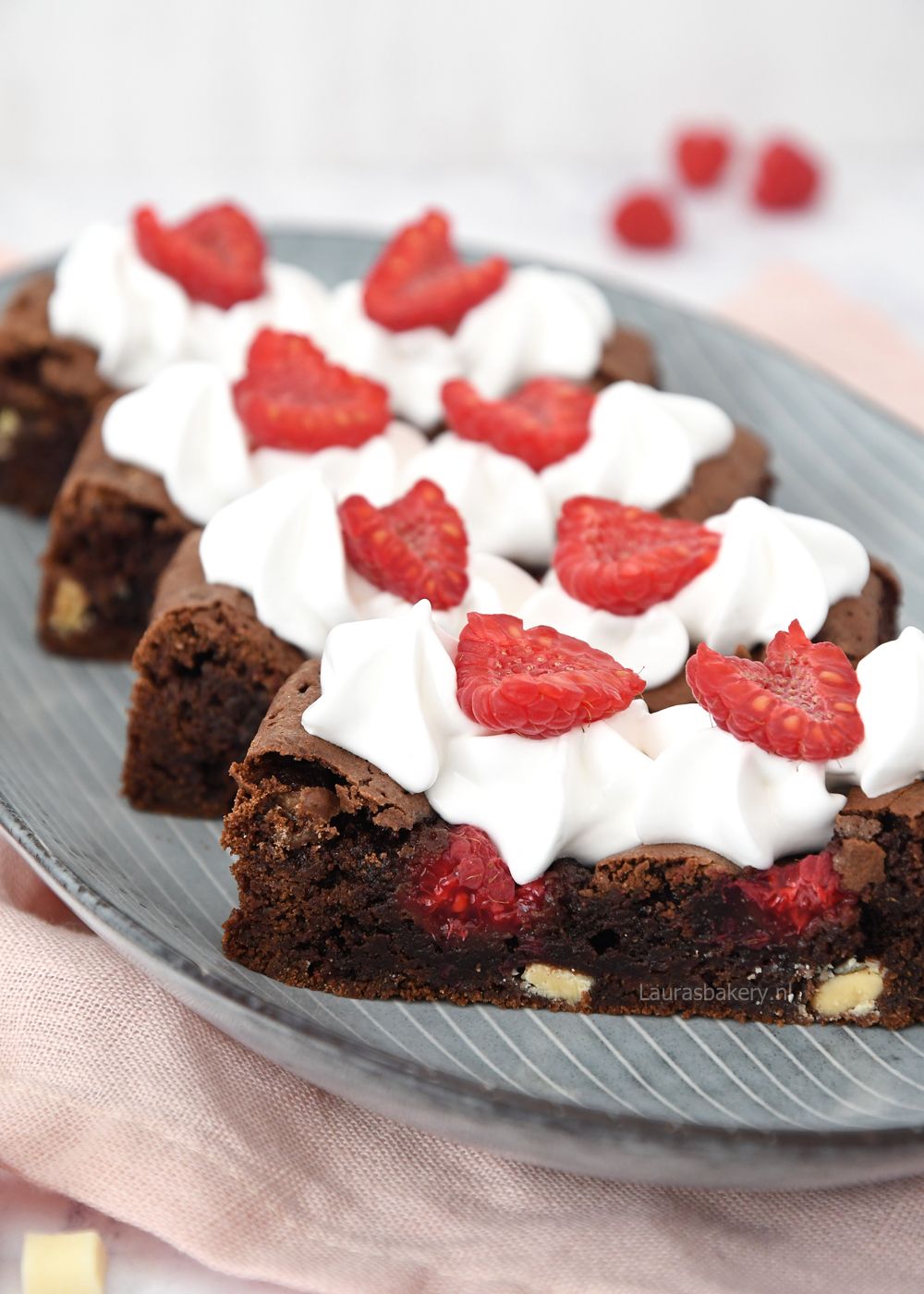 FRAMBOZEN-WITTE CHOCOLADE BROWNIES MET MERINGUE
maken