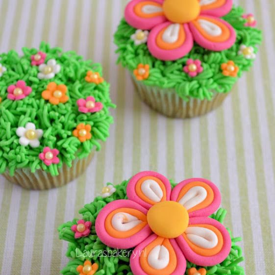 Gras-bloemen-cupcake-2a
