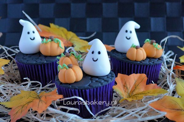 Halloween cupcakes 2a