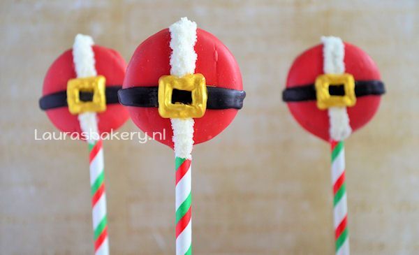 Kerstman oreo pops 2a