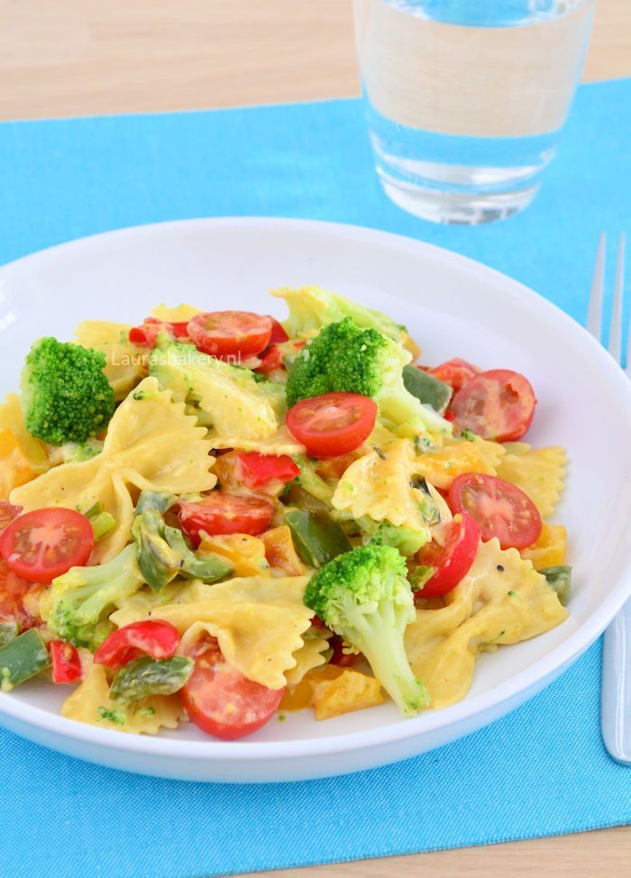 Pasta met broccoli en kaassaus 1a