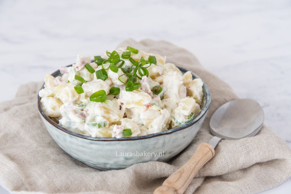 AARDAPPELSALADE MET SPEKJES 