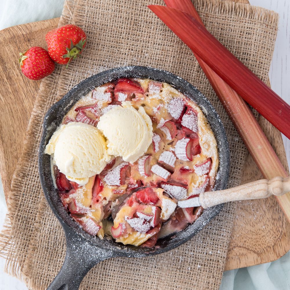 clafoutis recept met aardbei en rabarber