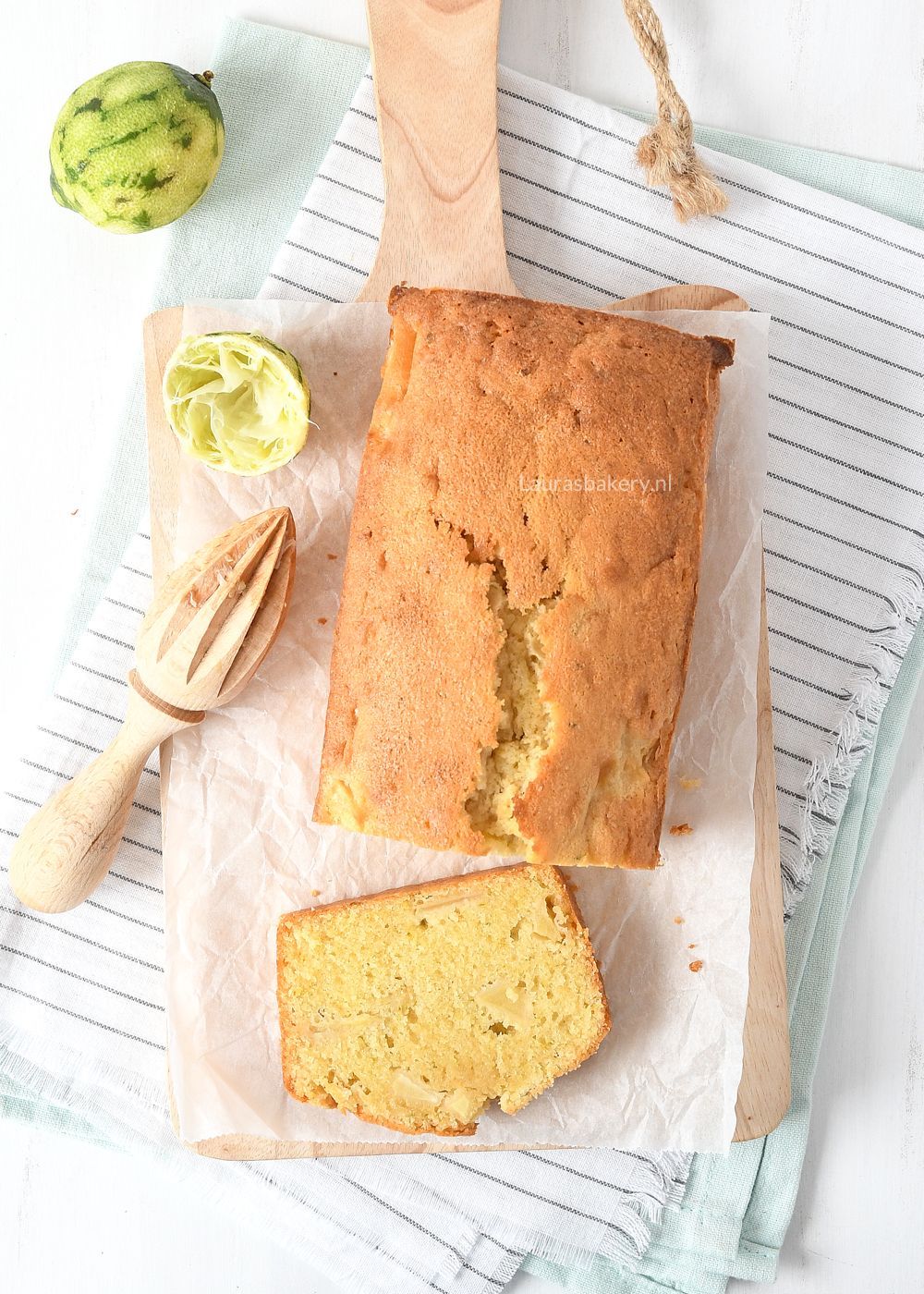 APPEL-LIMOEN CAKE 