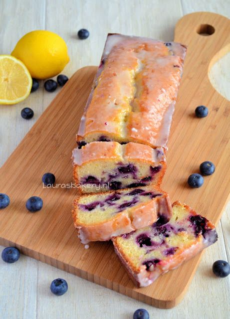 Citroen-bosbessen yoghurt cake recept