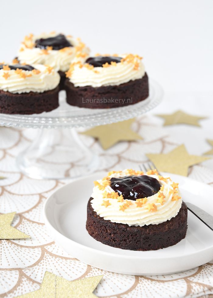 BROWNIE-KERSEN GEBAKJES maken 