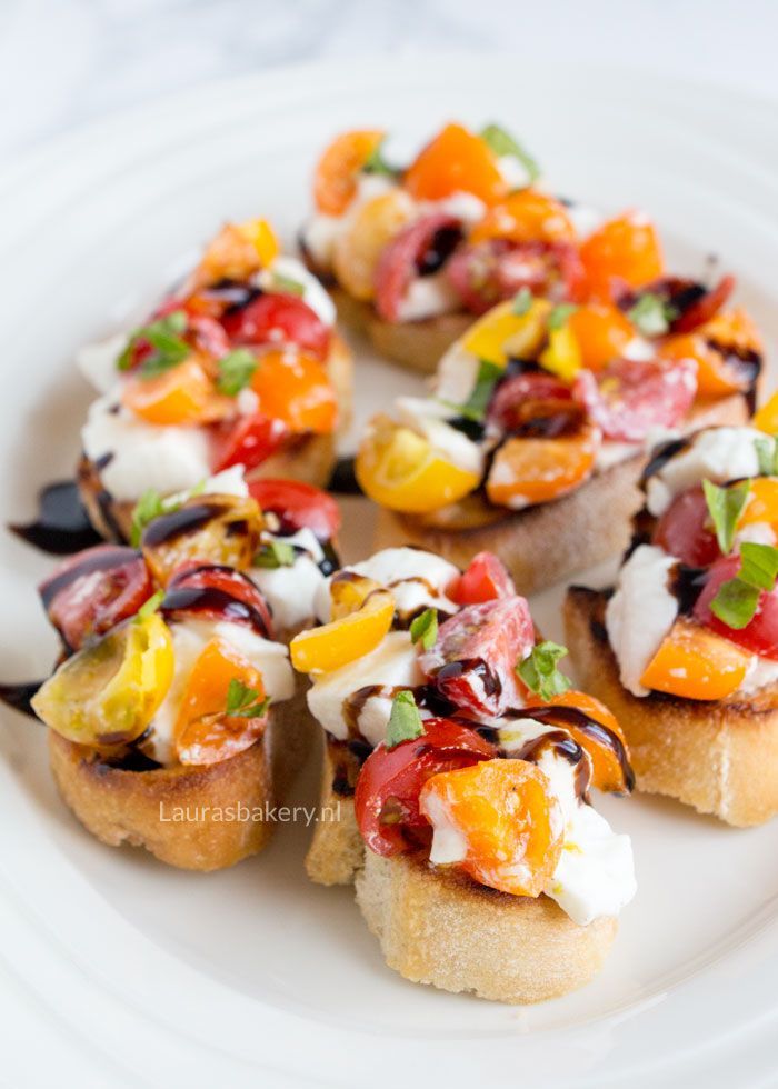 bruschettas-caprese-2