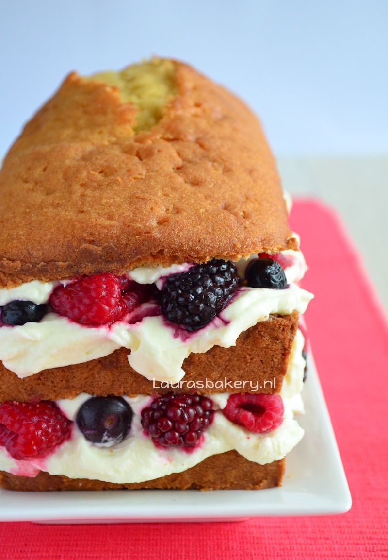 vanillecake met mascarpone en rood fruit
