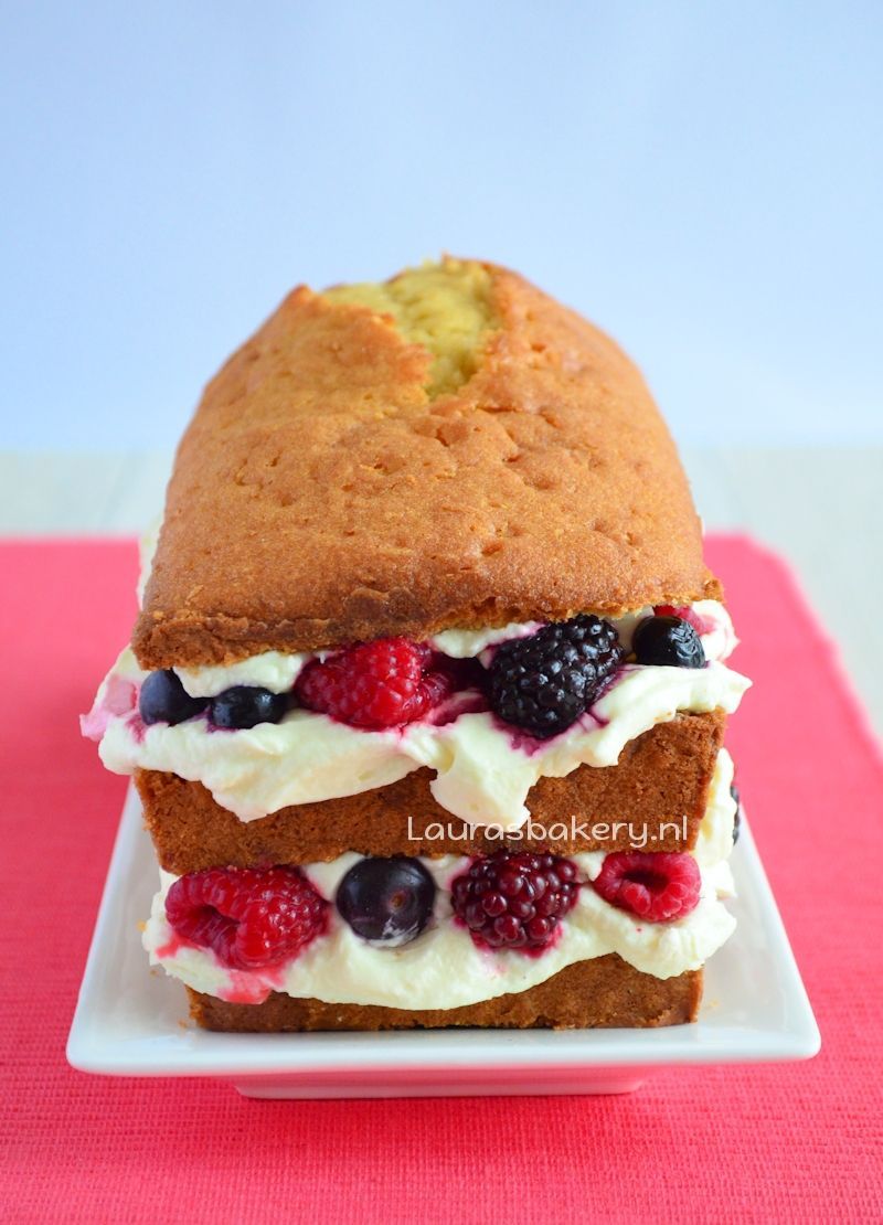 vanillecake met mascarpone en rood fruit