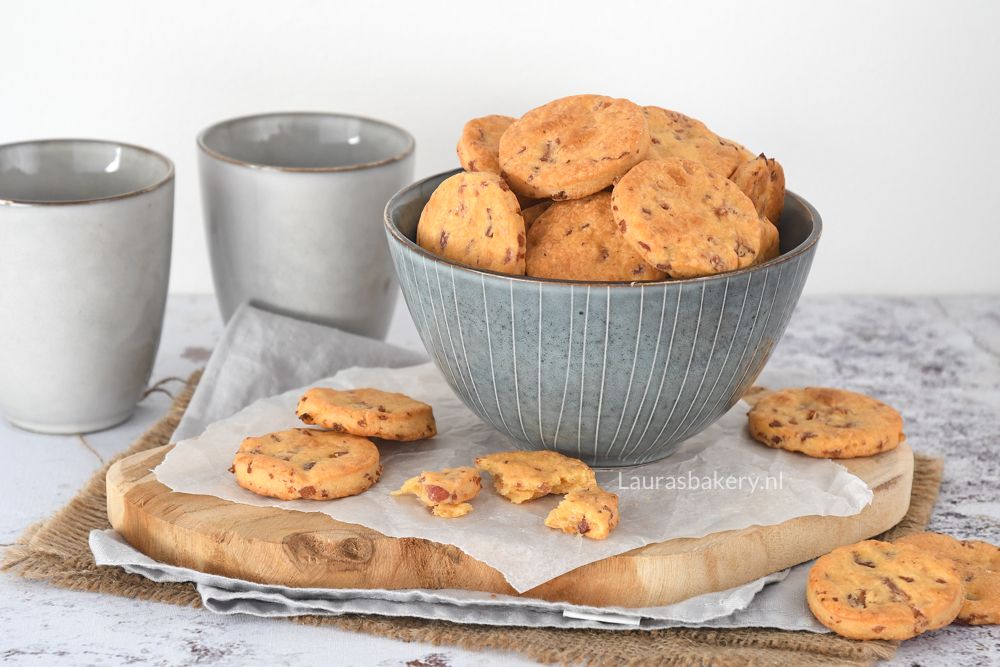 BACON-CHEDDAR KOEKJES 