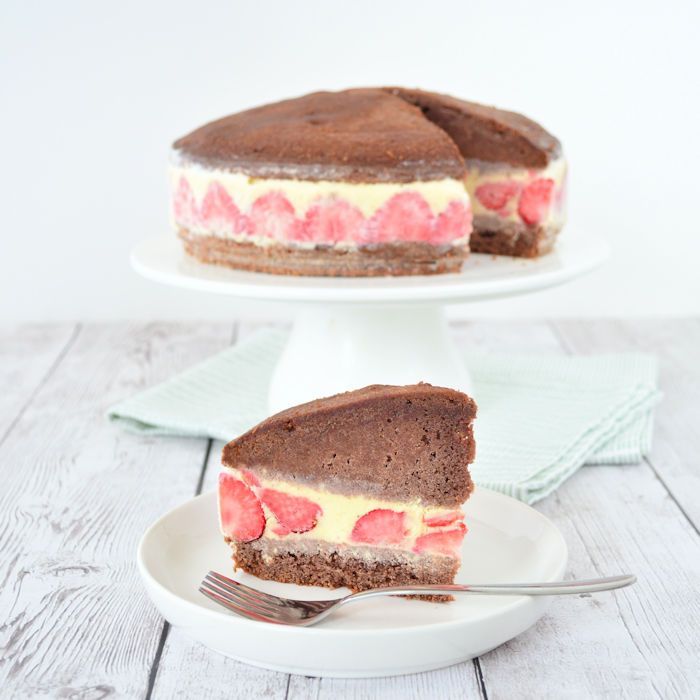 chocolade ijscake met aardbeien
