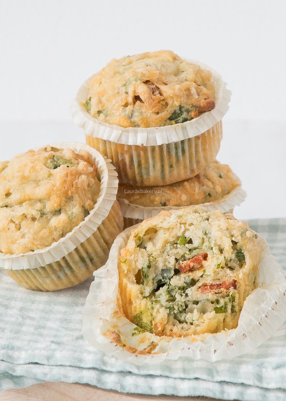 CHORIZO-SPINAZIE MUFFINS bakken