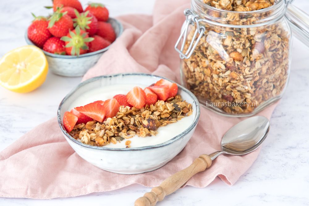 CITROEN-GEMBER GRANOLA bakken