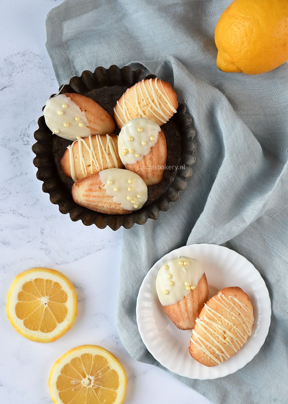 Citroen madeleines met witte chocolade