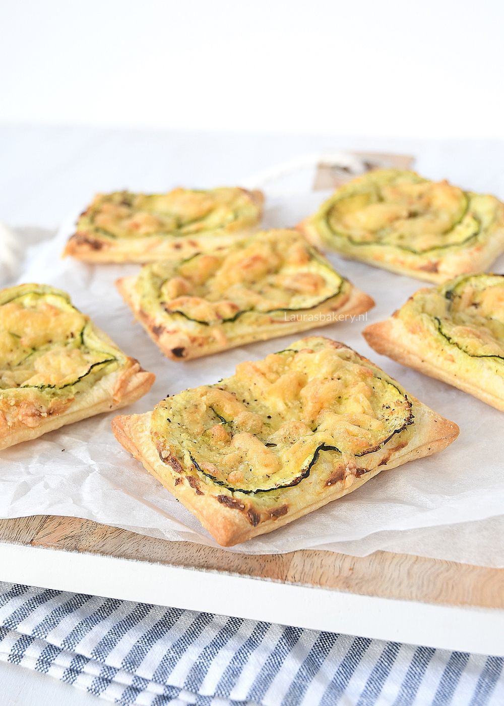 Courgette roomkaas bladerdeeg hapjes