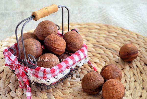 Berg Vesuvius Boom Aan de overkant Gingerbread Cake Pops - Laura's Bakery